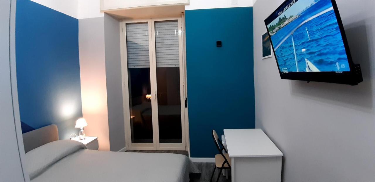 Couette-café Diamante Naples