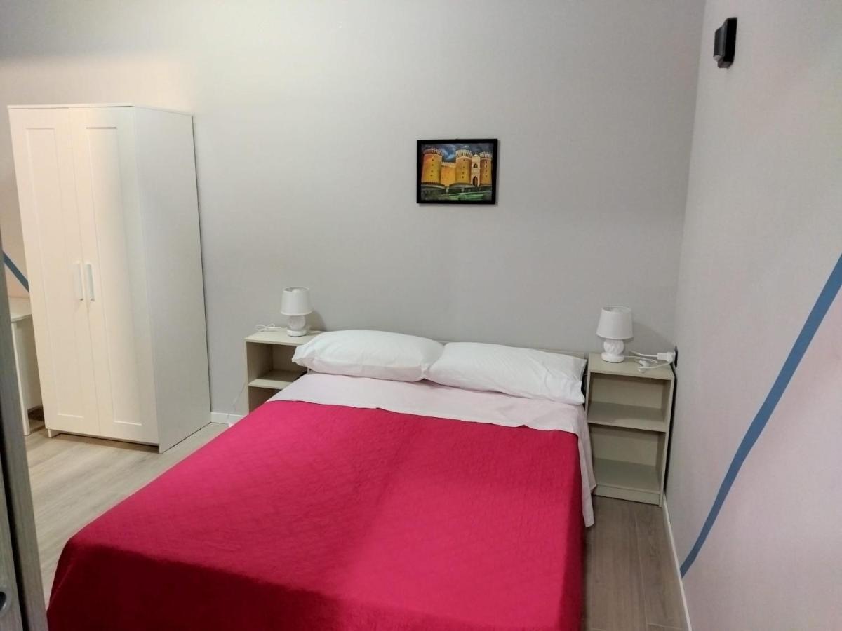 Couette-café Diamante Naples
